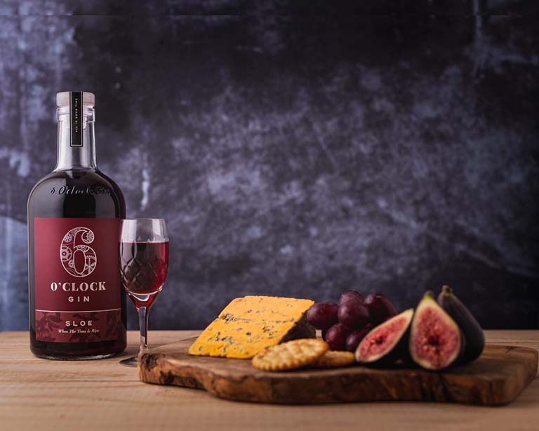 6 O Clock sloe with cheese and figs