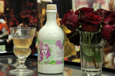 Eternal-Absinthe on bar with drink